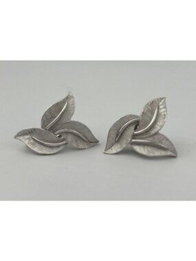 1950s Leaves CROWN TRIFARI Signed Three Leaf Silver Tone Clip On Earrings